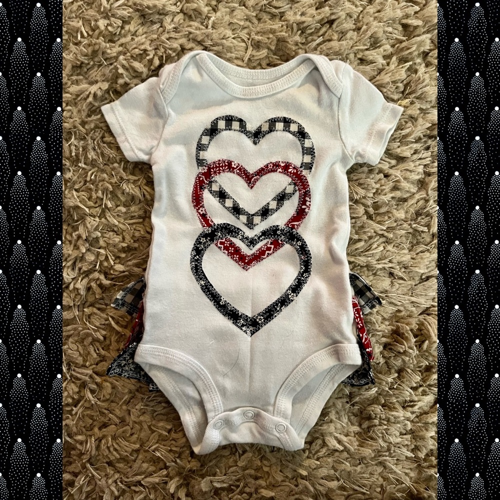 Hearts upon hearts appliquéd ruffle butt onesies!❤️🤍🖤